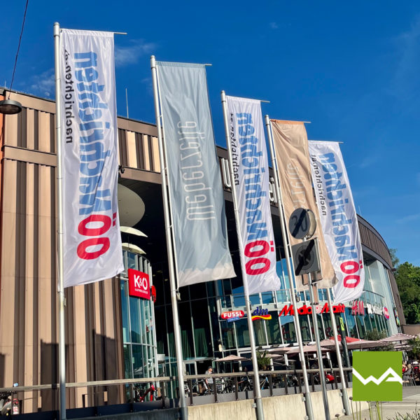 Longlife Auslegerfahne / Hissfahne Powerflag & Fahne selbst gestalten - Weberzeile Ried